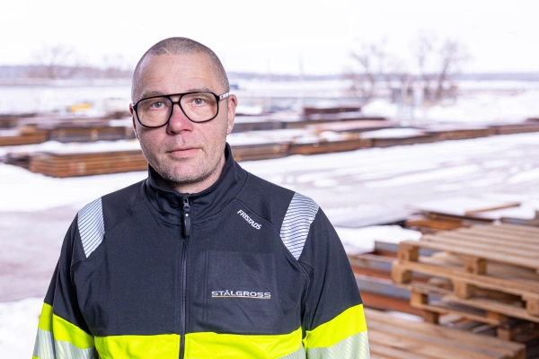 Medarbetare på Stålgross.